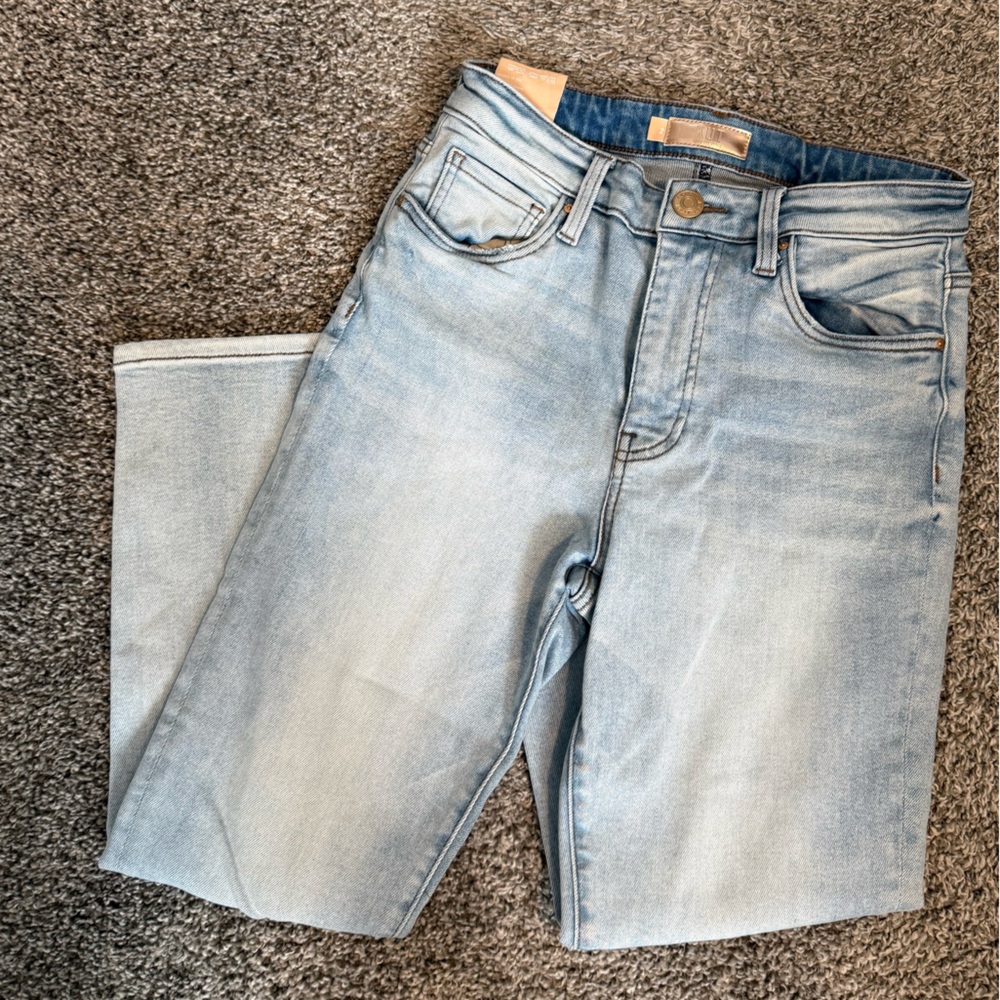 Kut from the Kloth Catherine Crop Jeans